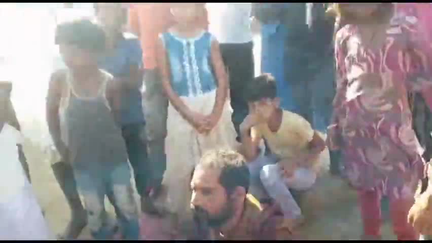 लखनादौन: भैसनवाही गांव में नकली बेटा बनकर साधु के रूप में आए बहरूपिया को गांव वालों ने पकड़कर किया पुलिस के हवाले #लुटेरे