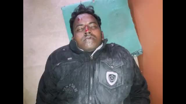 नारायणपुर गाँव में 14 नंबर सड़क पर #मोटरसाइकिल दुर्घटनाग्रस्त।तिहाई का संजय,नारायणपुर का #चंद्रशेखर #जख्मी।