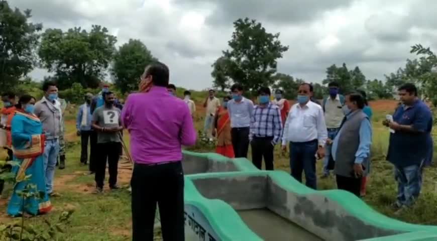 जशपुर: जशपुर के 16 गोठनों में 160 नग वर्णिक टांका निर्माण करने के लिए कलेक्टर ने राशि की स्वीकृत #गोठान