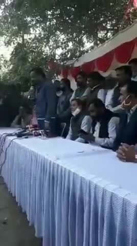 बाड़मेर: नए कृषि कानूनों के खिलाफ किसानों का प्रदर्शन जारी है. ﻿#public #barmer #barmernews #rajsthantez #rajasthannews #news