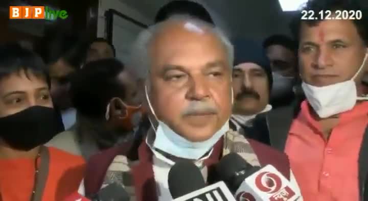 मोदी सरकार किसानों से संवाद कर फैलाई जा रही भ्रांतियों को दूर करने का प्रयास कर रही है।

#FarmersWithModi