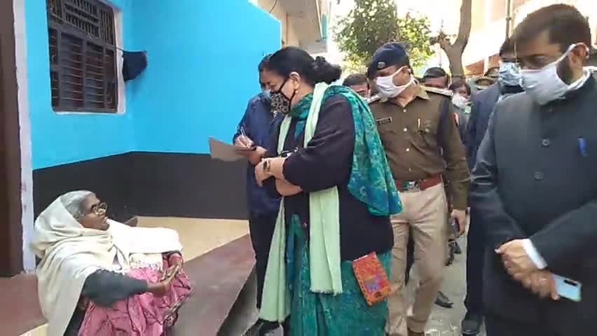 फर्रुखाबाद: #अपर मुख्य सचिव आराधना शुक्ला ने किया कमालगंज मे निरीक्षण