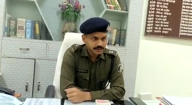 रायपुर: #Raipur के खम्हारडीह थाना इलाके में #आर्मी अधिकारी बन कर #मेकअप आर्टिस्ट को #Mobile पर #Link भेज कर 75 हजार की ठगी हुई।।