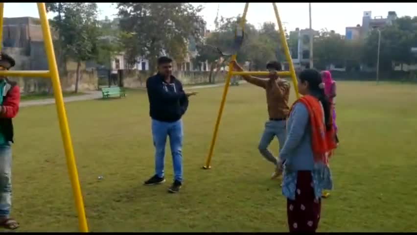 लाडपुरा: पार्षद रेखा यादव के निर्देशानुसार-बालाजी ट्राइएंगल व शिव मंदिर पार्क में लगवाए गए झूले एव् बेंच #ward53 #news #kota #bjp