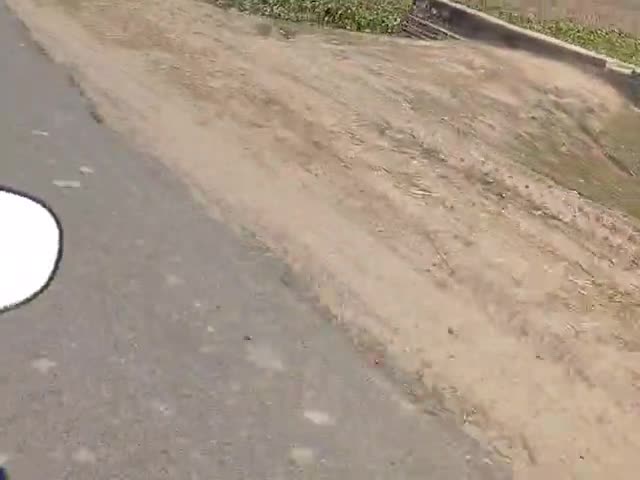 सिमरी बख्तियारपुर: बरियाही एनएच 107 का कार्य जोरों पर कई मशीन से कराया जा रहा है सड़क का निर्माण।﻿ #NH 107