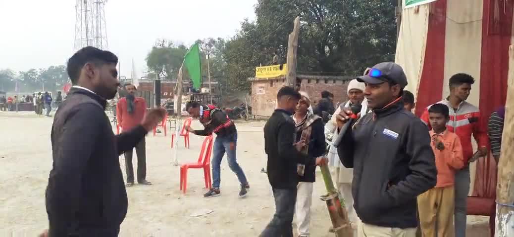 सोरांव: 20 गेंदों पर बनाए नाबाद 76 रन शिवम ने और अपनी टीम को जीत जिताया #AGCSCUP #prayagraj #TOURNAMENT