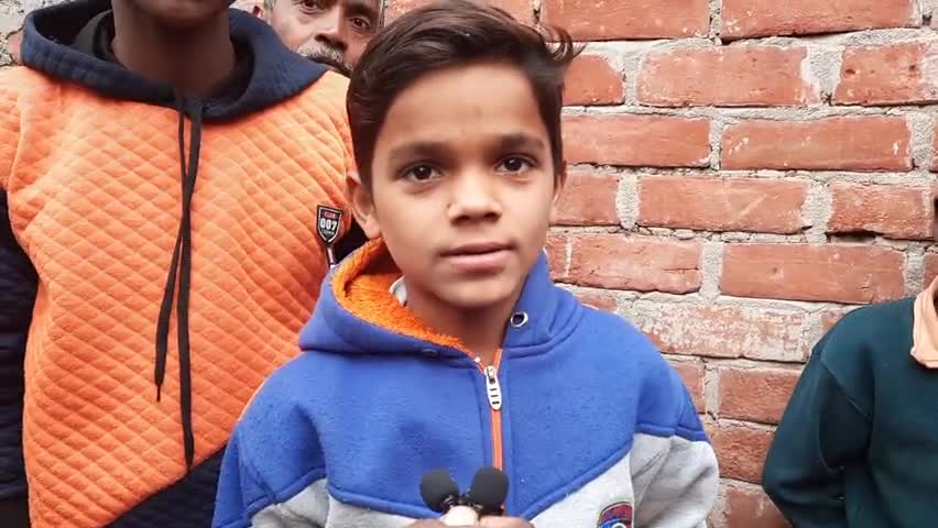 भरथना: #भरथना कमरे में बन्द खूंखार जंगली बन्दर को नही लेजा सके वन कर्मी,क्षेत्र के नवसृजित वार्ड में एक बन्दर हुआ खूंखार