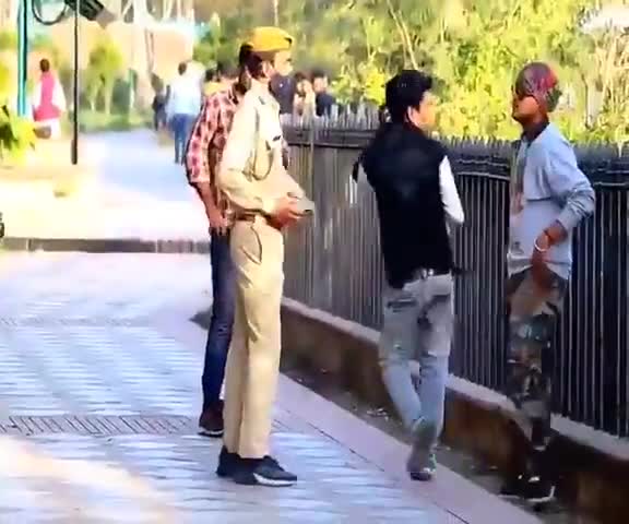 ये तरीका भी ठीक है 😜
#sundayfunday