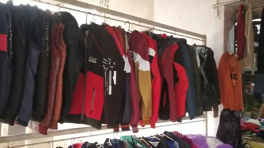 हमारे प्रतिष्ठान स्टोर पर ठंडी के सभी प्रकार के 
#Jackets #Hoodi #Swetar #Cap काफी किफायती एवं स्पेशल ऑफर में उपलब्ध है