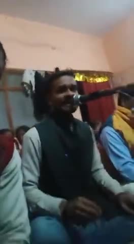 सिरौली गौसपुर: #Tikait Nagar ग्राम छीटू मिश्र पुरवा में किया गया  भजन संध्या का आयोजन । भजन प्रसूत करते यूटयूब फेमस सिंगर सचिन निगम