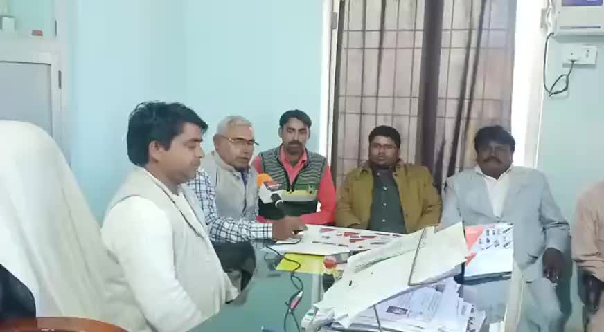 रसूलाबाद उन्नाव
#चेयरमैन_संघ के #जिला_अध्यक्ष ने समस्त #पत्रकारों और #समाजसेवियों...