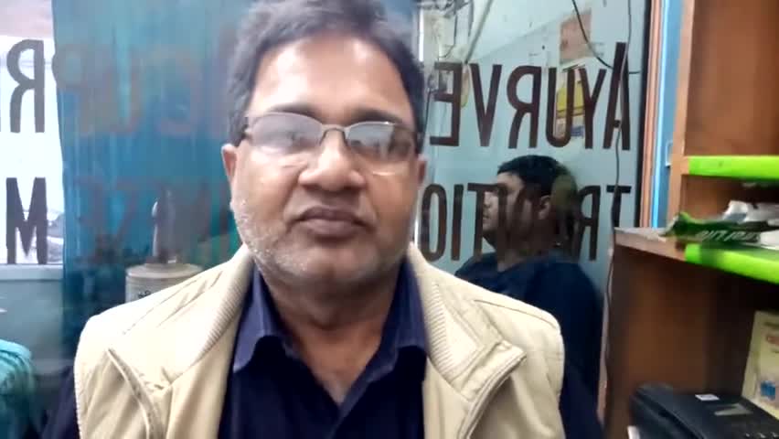 #स्लिपडिस्क #लंबरस्पॉन्डिलाइटिस कमर दर्द हुआ ठीक (रोगी की जुबानी अपनी कहानी इंद्रजीत वर्मा) डॉ नवीन सिंह  05542- 281040