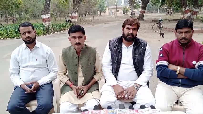 लहार: 9 जनबरी को लहार भाटनताल पर किसान बिरोधी बिल बापस को लेकर कांग्रेस के प्रदर्शन में शामिल होने के लिए की गई अपील #कॉंग्रेस