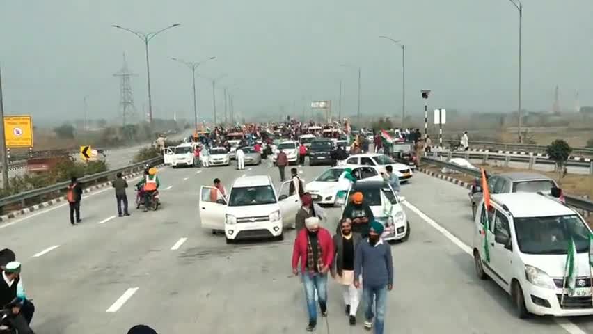दादरी: दादरी के ईस्टर्न पेरीफेरल एक्सप्रेस-वे पहुंची किसान ट्रैक्टर-ट्रॉली यात्रा  #किसान_रैली