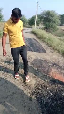 संदेश: Road 🛣️ reparing me ghotalebajo ka jalwa. #nitish_kumar #sandesh #basauri #kori ﻿#nitishkumar #