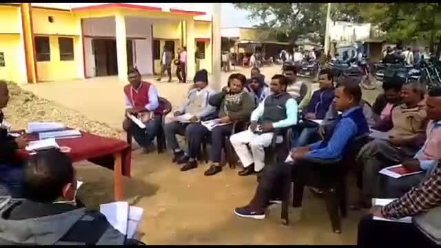 सेवराई: त्रिस्तरीय पंचायत चुनाव को लेकर सेवराई एसडीएम ने बीएलओ और सुपरवाइजरों के साथ की बैठक #त्रिस्तरीय_पंचायत_चुनाव