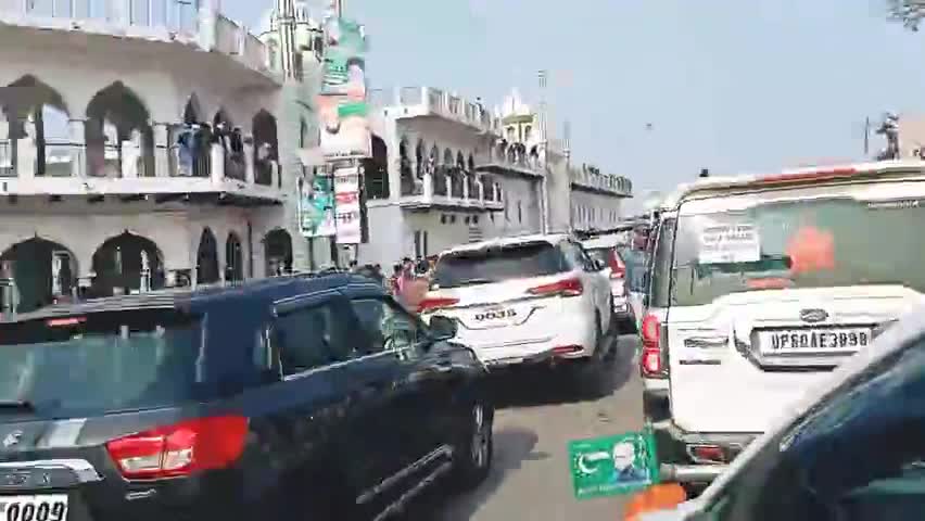 #Asaduddin_Owaisi_Sahab के इस्तेकबाल के लिए जौनपुर से आजमगढ़ काफिले में शामिल हुआ।

फैज अहमद
जिला अध्यक्ष यूथ मऊ