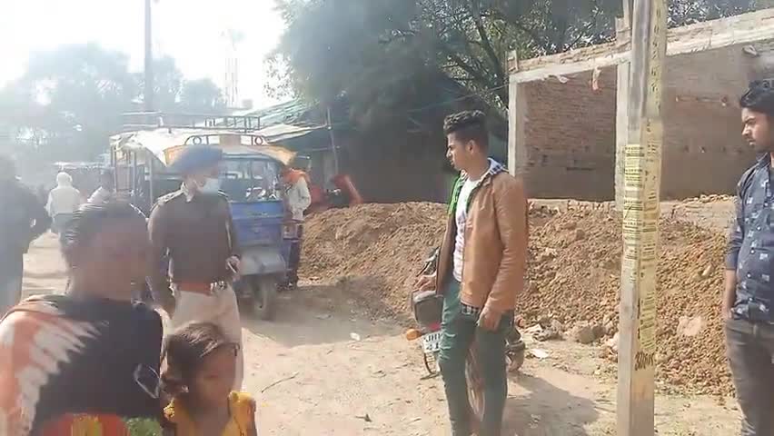 गढ़वा: शहर के दानरो नदी बाईपास में पुलिस का मनचलों के खिलाफ एन्टी क्राइम वाहन चेकिंग अभियान #चेकिंग_अभियान