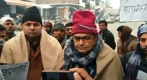 प्राथमिकता पर देश के भविष्य विद्यार्थियों को लगे कोरोना वैक्सीन।
#अपना_नरेंद्र #COVID19 #Mathura