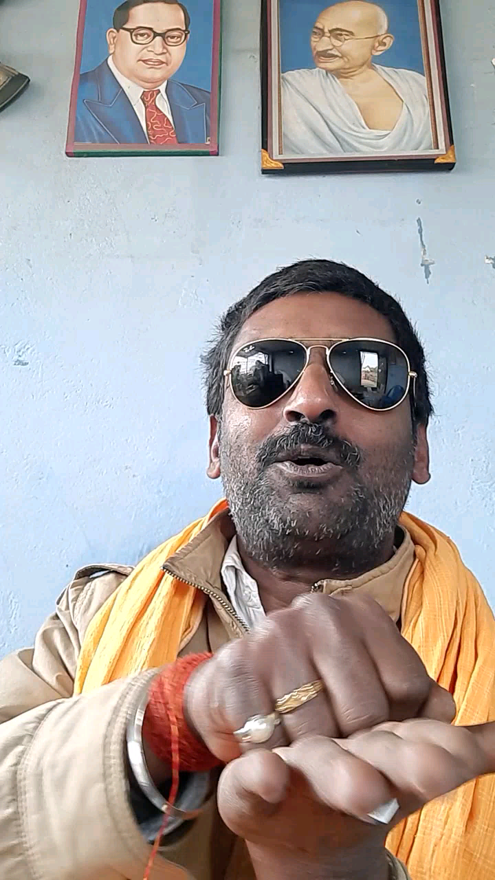 छेड़ने पर मौन भी वाचाल हो जाता है
टूट जाए शीशा तो काल हो जाता है
#farmersprotest #जय_किसान_जय_जवान