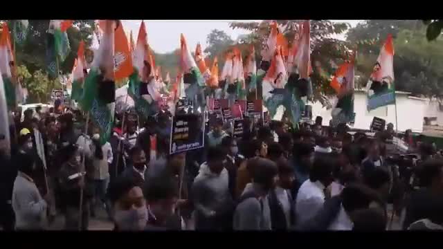 #अर्नव गोस्वामी के खिलाफ
#यूथ_कांग्रेस का हल्ला बोल।