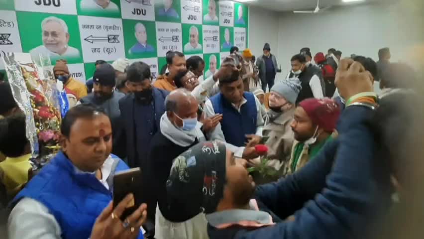 वैश्य पौद्दार जाति की मांग को जदयू के राष्ट्रीय अध्यक्ष के समक्ष रखा। 

#iAnshuPoddar #Poddar_SamaJ