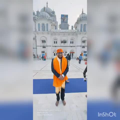 छपरा: गुरु पर्व के अवसर पर पटना साहिब पहुंचे सारण डीएम, किया दर्शन 
#गुरु_गोविंद_सिंह_जयंती 
#पटनासाहिब