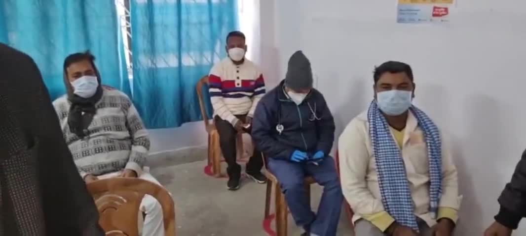 गढ़वा: गढ़वा सदर अस्पताल में आज 60 लोगो को लगा कोविड-19 का टीका,सीएस ने दी जानकरी#कोविड-19#टिका