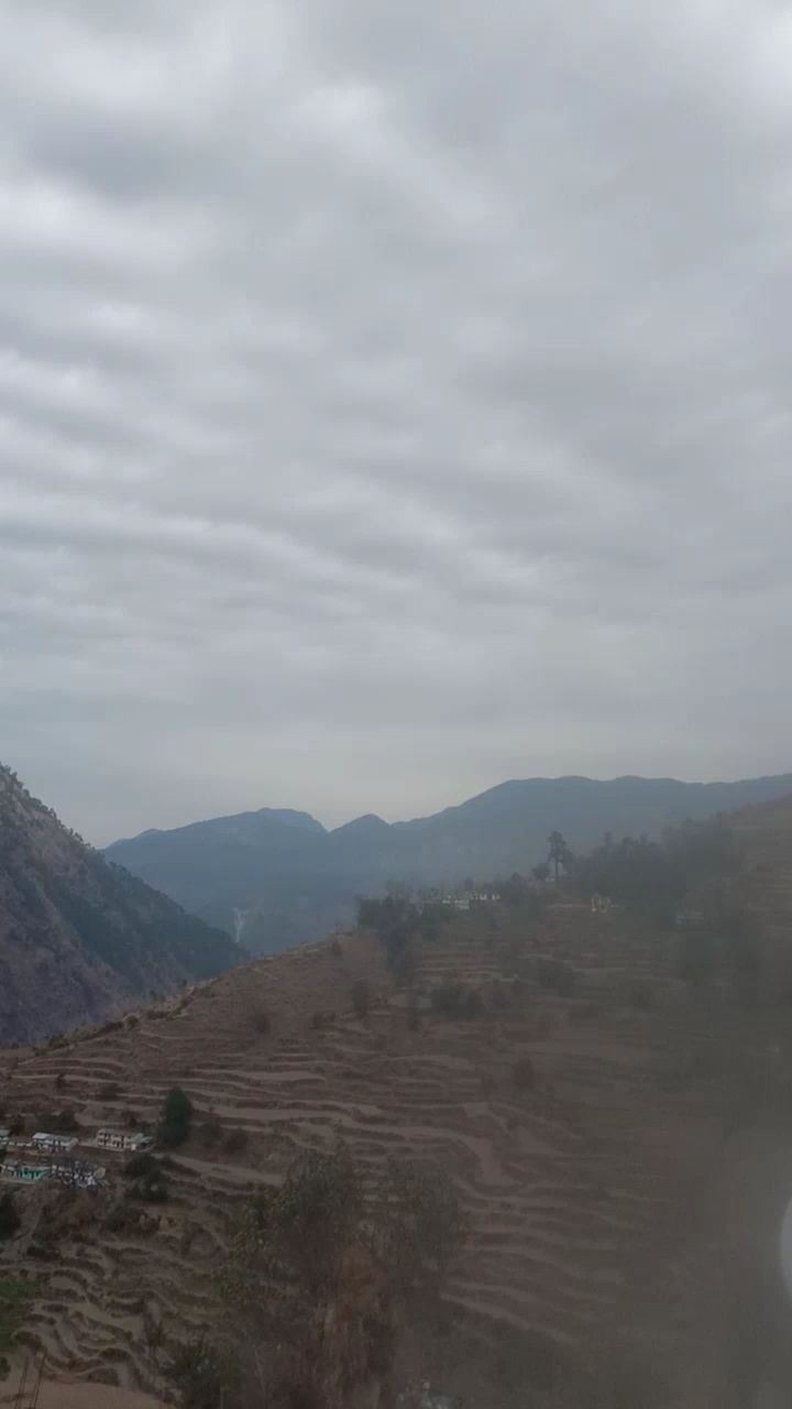 घाट: चमोली जिले के नंदानगर घाट में मौसम फिर हुआ बादलों से ढका हुआ बारिश की संभावना#chamoli #ghat