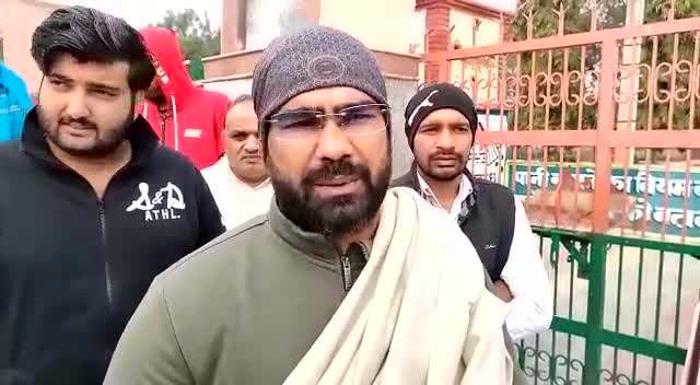 चरखी दादरी: शहर चरखी दादरी में आज इंकलाब युवा मोर्चा ने मनाई नेता जी की जयंती और लोगों तक उनके विचारों को पहुँचाया
#इंकलाब_जिंदाबाद