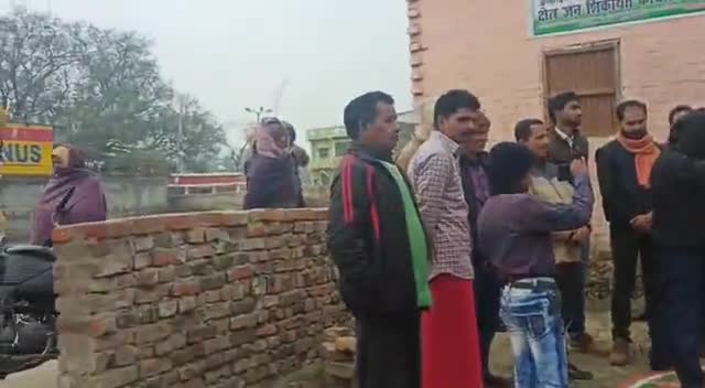 सत्यदेव जनसेवा ट्र्स्ट।  इकाई #वाल्मीकिनगर #लोकसभा क्षेत्र जन शिकायत कार्यालय में #झंडोतोलन #सम्पन्न हुआ।