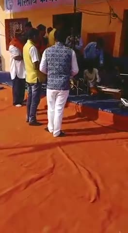 परसिया: #परासिया ग्राम अंबाड़ा में #श्रीराम_जन्मभूमि_मन्दिर_निर्माण #निधि_समर्पण_अभियान निमित्त #भारत_माता_की_आरती की गई।