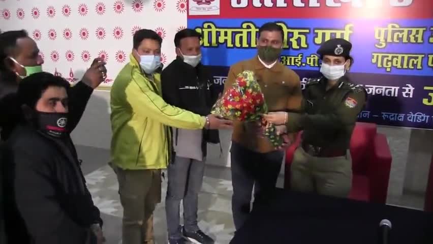 रुद्रप्रयाग: नशीलें पदार्थो के विरूद्ध पहाड़ में अभियान तेज करेगी पुलिस- डीआईजी गढ़वाल नीरू गर्ग 
#uttrakhand_police