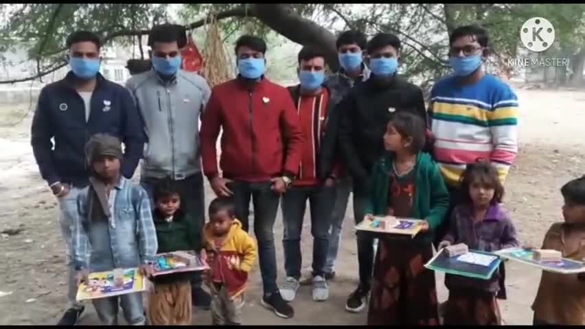 गणतंत्र दिवस के उपलक्ष्य में #SahyogOrganization द्वारा जरूरतमंद बच्चों को शिक्षा सामग्री वितरित कराई गई।
#जयहिन्द🇮🇳﻿