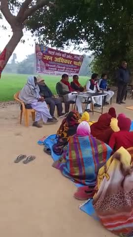 #बस्ती  दौरे के  दूसरे दिन को #कप्तानगंज विधानसभा के गांव में तीनों नए #कृषि_कानूनों के खिलाफ #किसान परिवारों से चर्चा