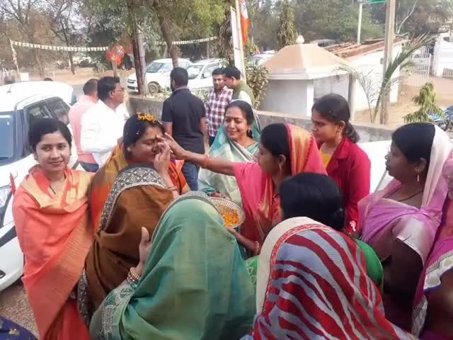 भारतीय जनता पार्टी #महिला_मोर्चा की प्रदेश अध्यक्ष दीदी श्रीमती #shalinirajput0473  जी का एक दिन का बेमेतरा प्रवास मेंl
