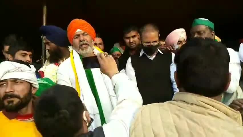 राजस्थान से कांग्रेस नेता रामेश्वर डूडी जी पहुंचे गाजीपुर बॉर्डर किसानों का किया समर्थन ।। #kisankibaat