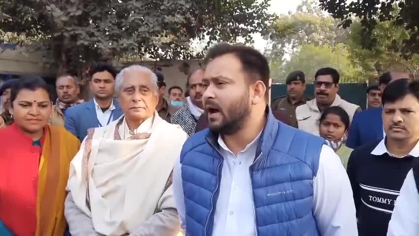 मधेपुरा: यह #बजट देश निर्माण का न होकर, देश #बेचने का बजट है #तेजस्वी_यादव