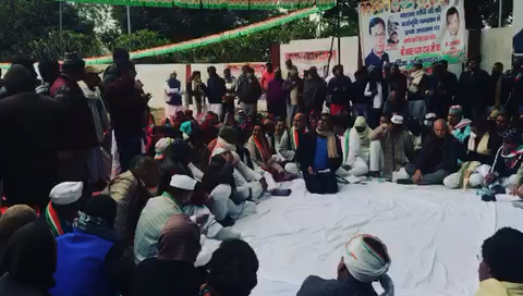 कांग्रेस पार्टी के नये बिहार प्रभारी भक्त चरण दास राजसभा सांसद अखिलेश सिंह जीं से हमने अपने पंचायत भितिहरवा में एक #महाविद्यालय बनाने की माँग की ताकी जो बहने दूर.. #सुधांशु