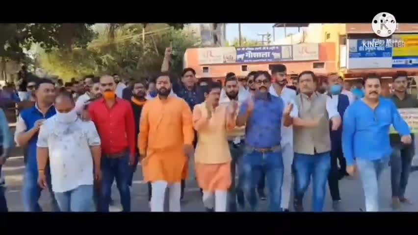 रायपुर: असिस्टेंट प्रोफेसर भर्ती में गड़बड़ी का आरोप, बीजेपी युवा मोर्चा ने CGPSCऔर कांग्रेस सरकार का फूंका पुतला#bjym#amitsahu
