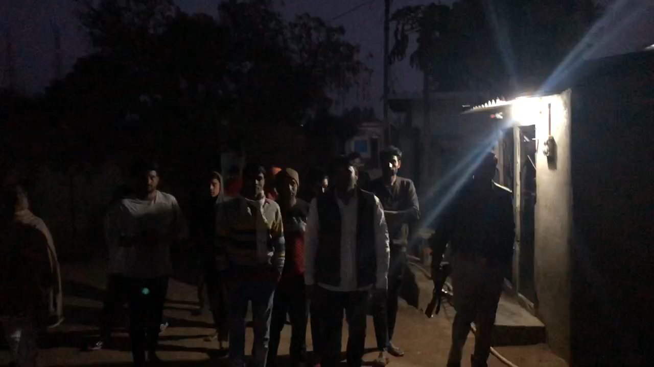 मवाना: कल #अकबरपुर गढ़ी में घर घर जाकर जन संपर्क किया सभी बड़े बुजुर्गों से आशीर्वाद प्राप्त किया
#मवाना #हस्तिनापुर #मेरठ