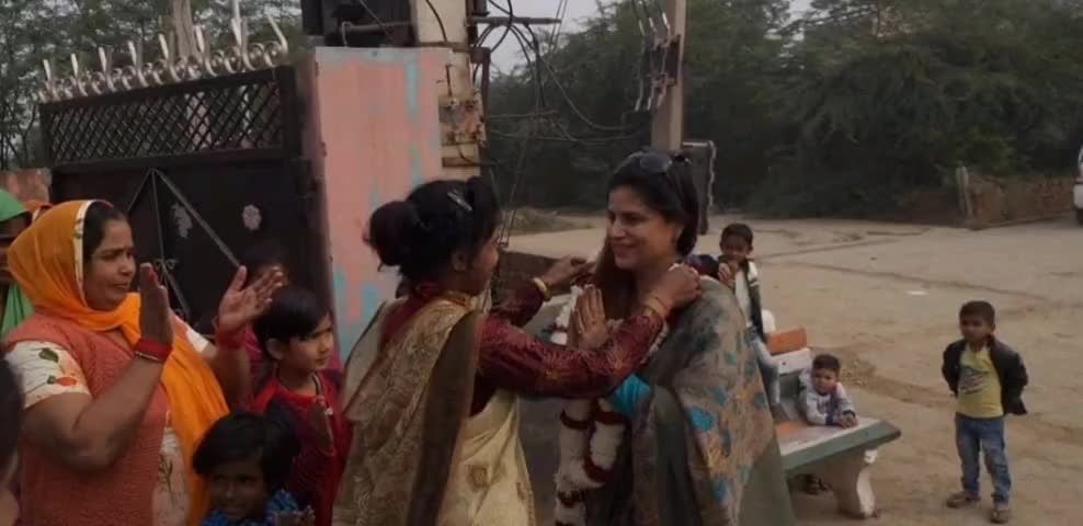 #लालजी_देसाई जी के निर्देशानुसार महिला सशक्तिकरण से सेवादल की टीम बहनो को जागरूक करते हुए।
#सुनीता_शर्मा