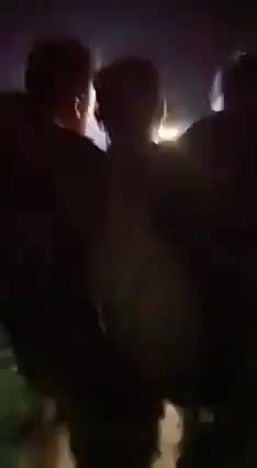 एटा में शराब माफिया पर कार्यवाही करने पहुँची पुलिस पर बोला हमला एक सिपाही की हत्या, दरोगा की हालत गंभीर..
#गुंडाराज यूपी