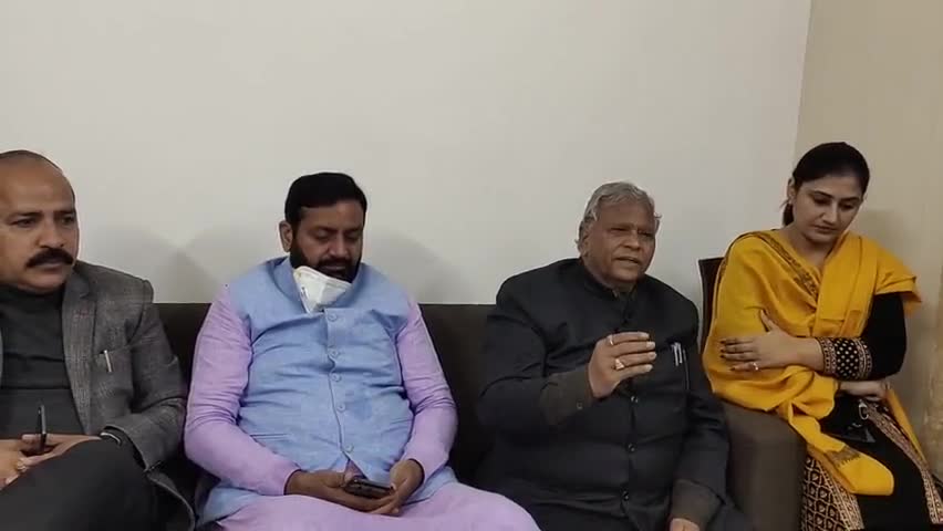 मोदी सरकार किसानों के साथ है -केन्द्रीय जलशक्ति राज्य मंत्री रत्नलाल कटारिया जी 
#कृषिकानून #नरेन्द्रमोदी #भाजपा