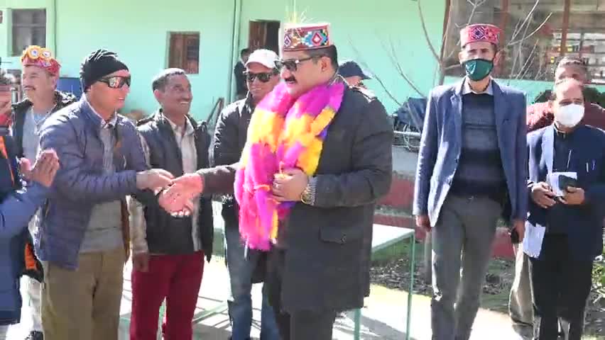 जनता के इस स्नेह और प्रेम के हम सैदव ऋणी रहेंगे।
#Manali