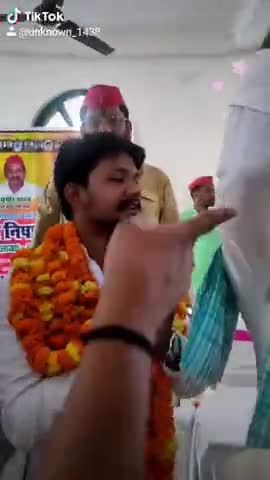 समाजवादी पार्टी द्वारा मिला सम्मान अखिलेश यादव जिन्दाबाद 🚲🙏 #2022_में_बाईसिकल #अखिलेश_यादव﻿