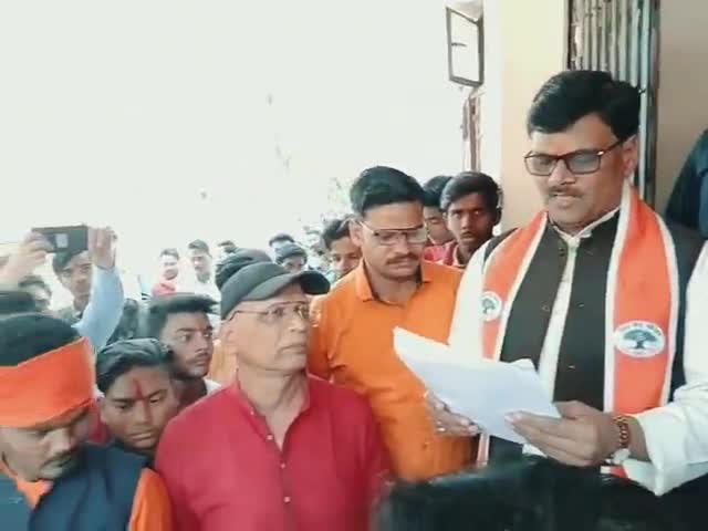 दिल्ली में हुई बजरंगदल कार्यकर्ता की हत्या के विरोध में,#गंजबासौदा #विहिप #बजरंगदल नम. राष्ट्रपति के नाम,ज्ञापन सौपा।