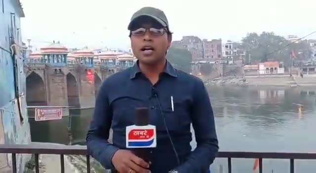 जौनपुर उत्तर प्रदेश ब्लाक-शाहंगज थाना-सरायख्वाजा मखमेंलपुर ग्राम प्रधान राजकुमार यादव की गोली मारकर हत्या।
#गुंडाराज
