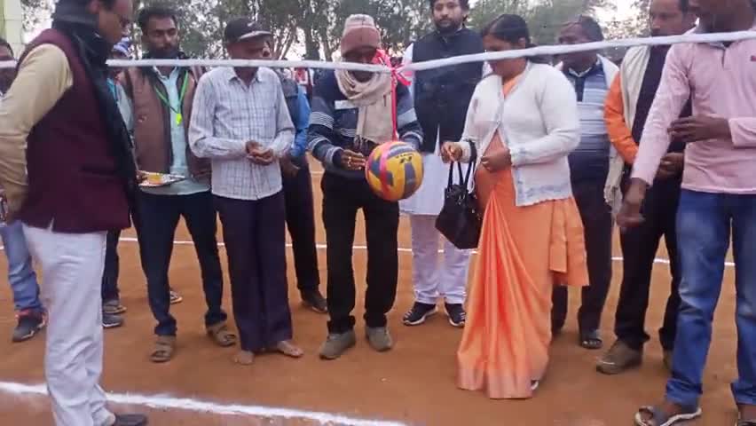दुधि: असनहर में एक दिवसीय बॉलीबाल प्रतियोगिता का आयोजन,अभयनारायन तिवारी sho पूर्व विधायक रूबी प्रसाद रहे मुख्य अतिथि।

#उमेश