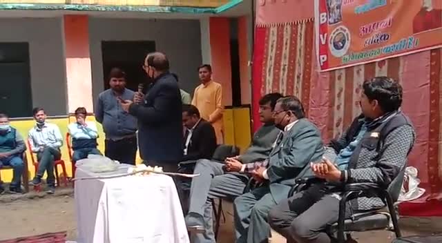 #बसंत_पंचमी के अवसर पर लहार में आयोजित कार्यक्रम में क्षेत्रीय SDM, SDOP के साथ उपस्थित रहा।﻿